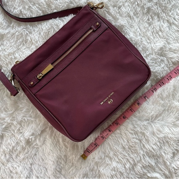 Michael Kors | Jet Set Nylon Gabardine Messenger Bag - Picture 8 of 10